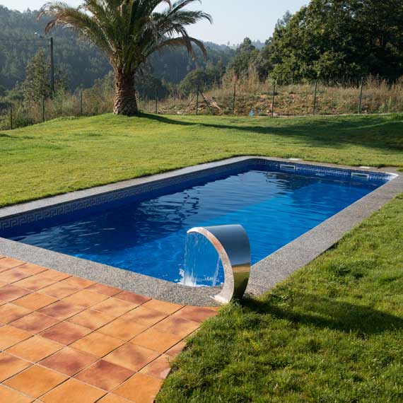 Piscina rectangular poliester